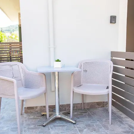 Antonia's * Kassiopi