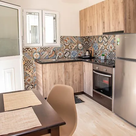 Antonia's * Kassiopi